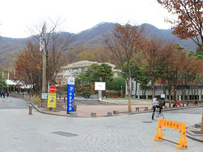 남한산성유원지 등산안내센터 앞 썸네일 이미지